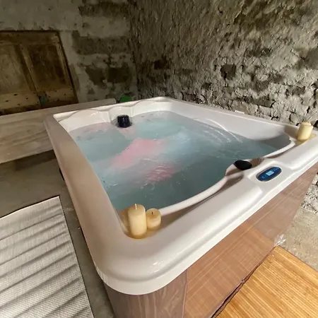 Villa Cascina Liebe Con Idromassaggio *